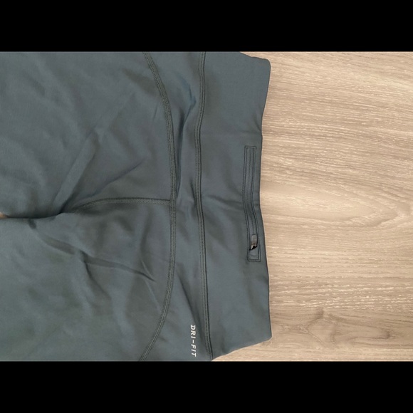 Nike Mid Length Teal Leggings - Picture 4 of 4